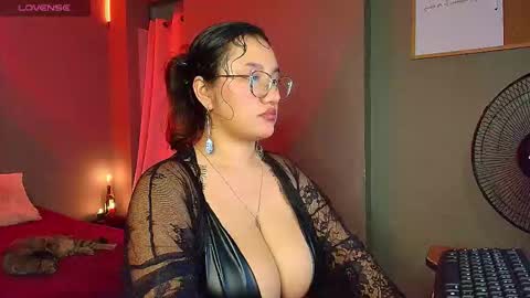 sophiejuicy_ online show from December 2025 06:42:02 AM
