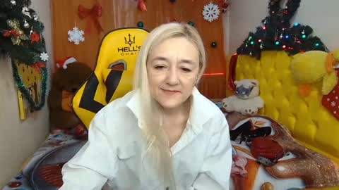 Snapshot of sophiekittyy chatting on December 2024 10:39:02 AM sophiekittyy online show from December 2024 10:39:02 AM