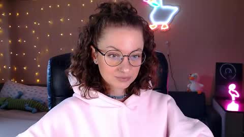 sophieleroux online show from April 2026 12:43:01 PM