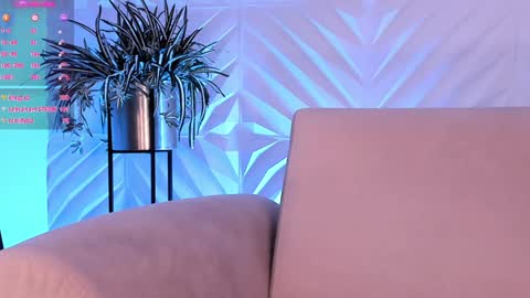 Sophie  Palmer online show from January 2025 06:28:01 PM