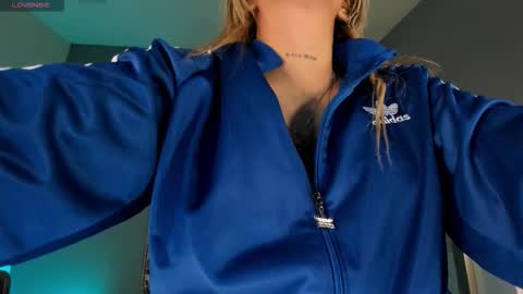 Sophie  Palmer online show from October 2025 11:00:01 AM