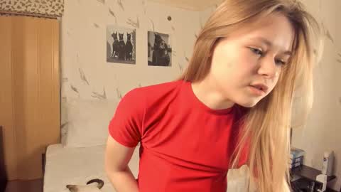 SophieRayne online show from January 2026 07:08:02 PM