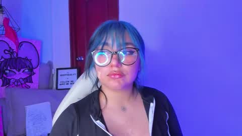   Sophie  online show from February 2026 10:25:01 PM