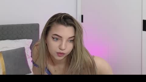 Snapshot of sophiewild1_ chatting on February 2026 06:22:01 AM SophieWild online show from February 2026 06:22:01 AM