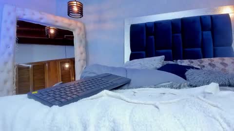 sophi online show from February 2025 03:19:01 AM