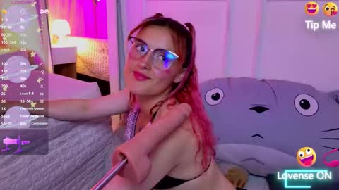 Sophia online show from September 2025 04:34:02 AM