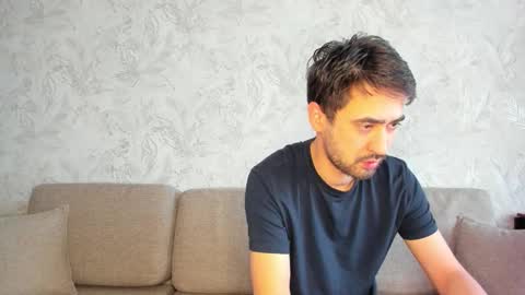 sophywhisper online show from January 2026 06:19:01 AM