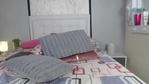 Sofia  online show from December 2024 04:14:02 PM