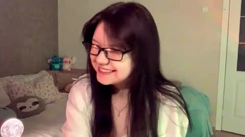 lily online show from November 2025 09:37:01 PM