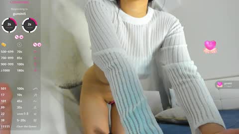 Mia online show from December 2024 11:22:01 PM