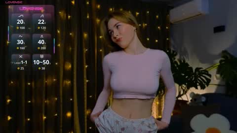 Adalinda online show from December 2025 09:05:01 AM