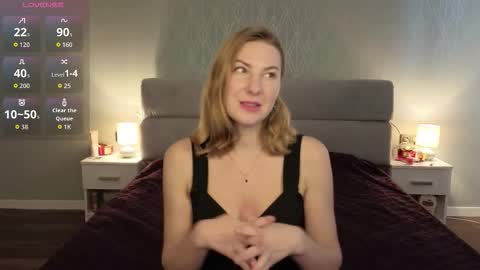 Snapshot of soulmategirl chatting on December 2025 09:38:01 AM SoulMate online show from December 2025 09:38:01 AM