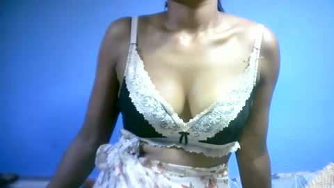 sourayaa online show from March 2026 09:33:02 PM