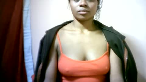 Snapshot of sourayaa chatting on June 2026 05:39:02 PM sourayaa online show from June 2026 05:39:02 PM
