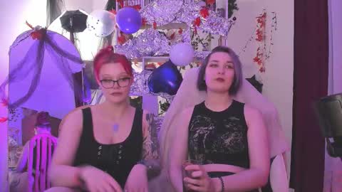 Leah online show from December 2025 04:22:01 PM