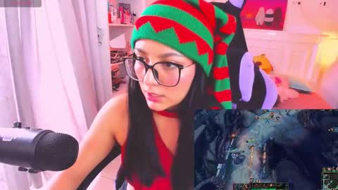 Lili online show from December 2025 09:12:02 PM