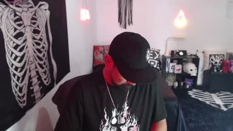Snapshot of soyelcarlitos chatting on April 2026 09:16:01 PM El Carlitos online show from April 2026 09:16:01 PM
