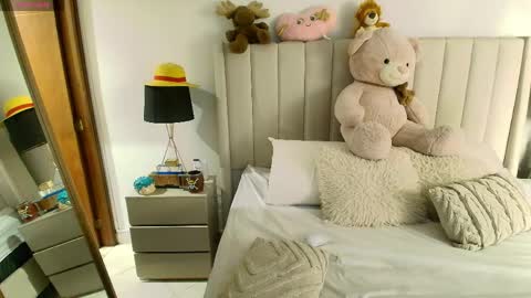 Adeline independent model online show from April 2026 02:11:02 AM