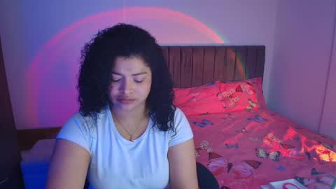 Snapshot of soynerea chatting on May 2026 03:01:01 AM online show from May 2026 03:01:01 AM