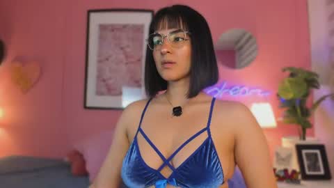 Aleja online show from June 2026 05:38:02 AM