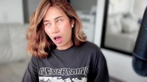 brisa  s online show from January 2025 09:52:02 PM