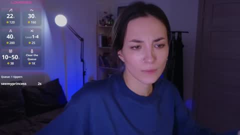 Snapshot of space_x_roxy chatting on December 2024 11:13:01 PM Roxy online show from December 2024 11:13:01 PM