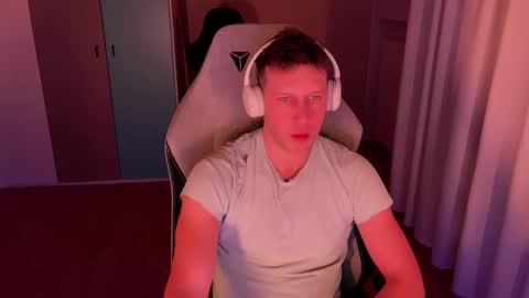 Snapshot of spaduzz chatting on March 2026 06:14:02 PM spaduzz online show from March 2026 06:14:02 PM