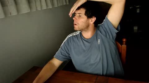 spanish online show from February 2025 03:43:02 AM