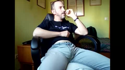 Manu  online show from May 2026 04:04:02 PM