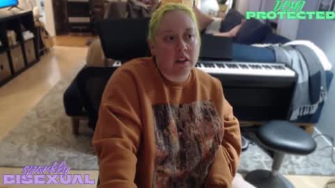 Snapshot of sparklybisexual chatting on November 2025 02:54:01 AM sparklybisexual online show from November 2025 02:54:01 AM