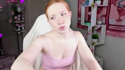 Snapshot of sparky_fox chatting on May 2026 12:19:01 AM Nika online show from May 2026 12:19:01 AM