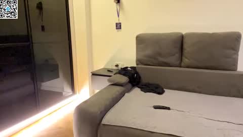 Alex online show from October 2025 09:26:01 PM