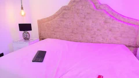 sphere_01 online show from November 2025 04:11:02 AM