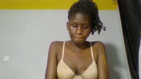 spiceup01 online show from October 2025 07:23:02 PM