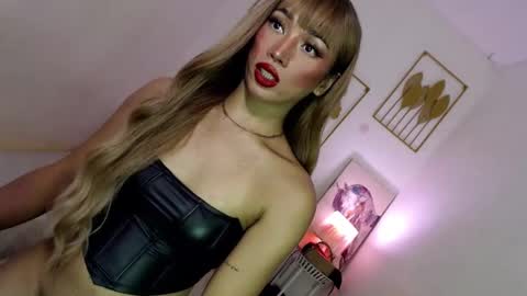 Alora online show from January 2025 05:07:02 AM