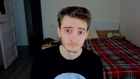 Snapshot of spider___man chatting on April 2026 01:14:02 PM Spidey online show from April 2026 01:14:02 PM