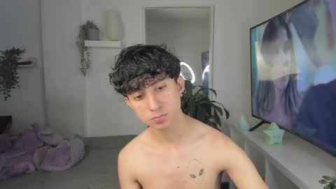 spider_baby_ online show from December 2025 10:16:02 PM