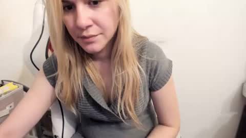 FREE ONLY FANSy online show from December 2024 04:42:01 PM