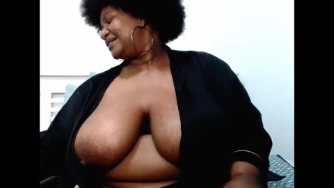 Snapshot of splendidtalitha chatting on November 2025 10:31:02 PM SplendidTalitha online show from November 2025 10:31:02 PM