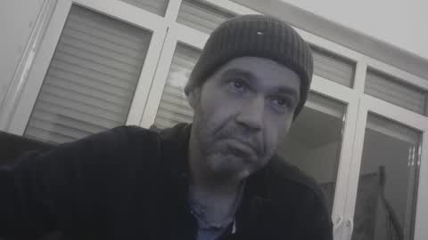 Snapshot of spliffray chatting on December 2024 06:27:02 PM spliffray online show from December 2024 06:27:02 PM