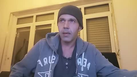 Snapshot of spliffray chatting on December 2024 06:42:02 PM spliffray online show from December 2024 06:42:02 PM