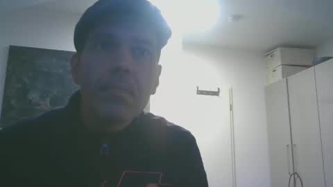 Snapshot of spliffray chatting on December 2024 06:24:02 AM spliffray online show from December 2024 06:24:02 AM