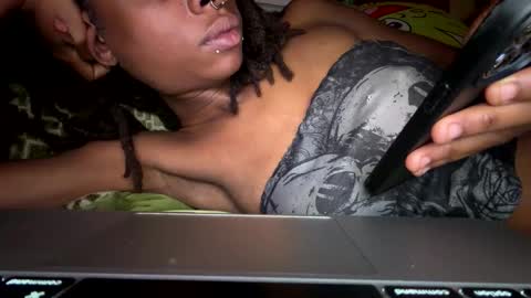 azuraxskinnypapi online show from May 2026 06:43:01 AM