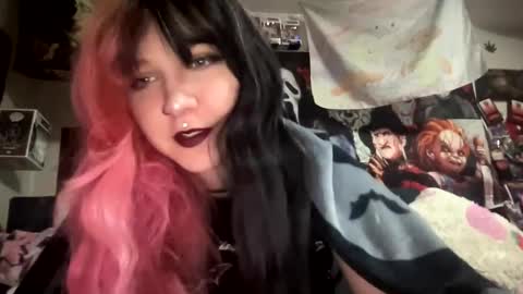 Pixie online show from September 2025 02:40:01 PM
