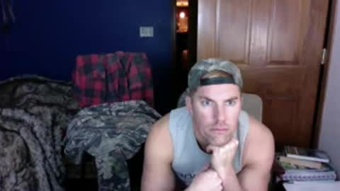 Snapshot of spun_redneck chatting on January 2026 01:05:02 PM Spun Redneck online show from January 2026 01:05:02 PM