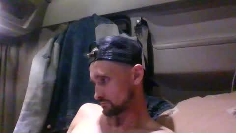 spyco82 online show from November 2025 07:03:01 PM