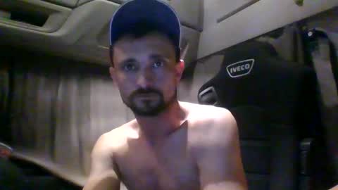 spyco82 online show from November 2025 07:13:01 PM