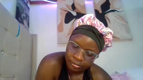 Juicy online show from May 2026 12:08:01 AM