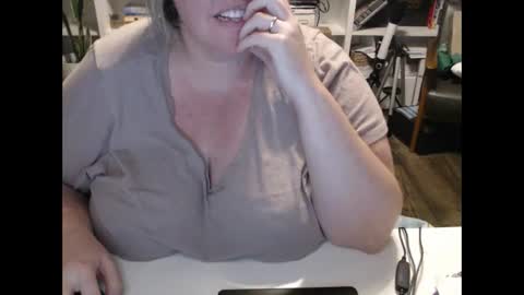 Messi Jessi online show from December 2024 02:42:02 AM