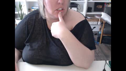 Messi Jessi online show from February 2025 04:37:02 PM